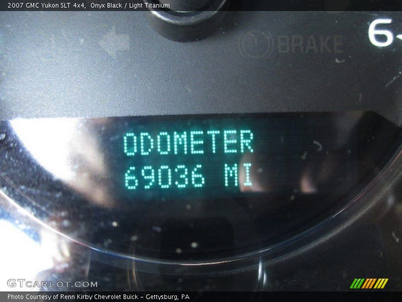 Onyx Black / Light Titanium 2007 GMC Yukon SLT 4x4