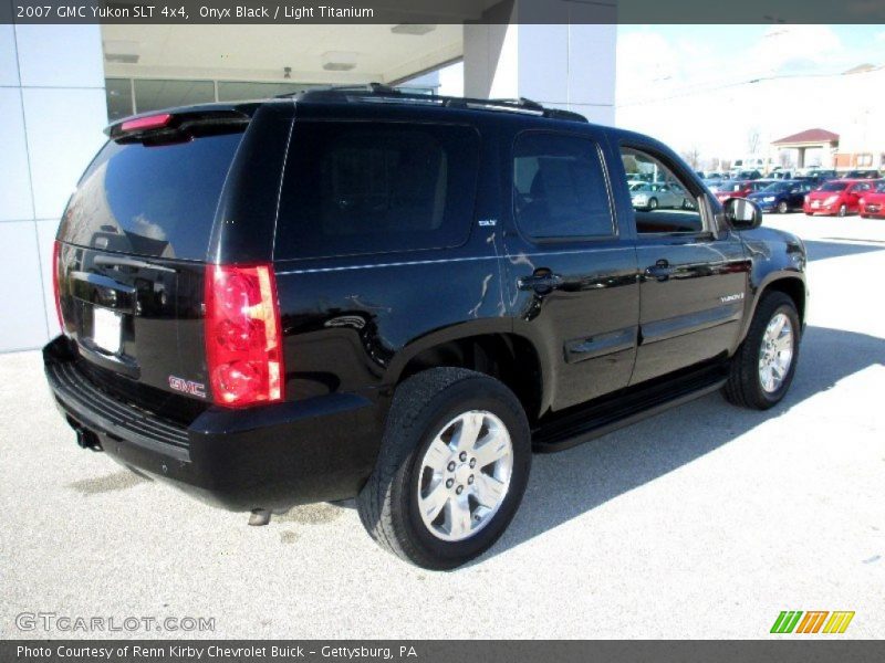 Onyx Black / Light Titanium 2007 GMC Yukon SLT 4x4