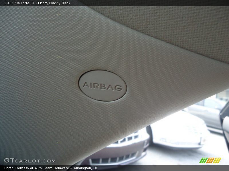 Ebony Black / Black 2012 Kia Forte EX