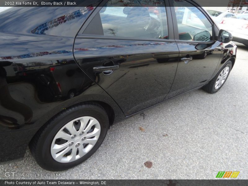 Ebony Black / Black 2012 Kia Forte EX