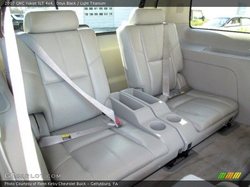 Onyx Black / Light Titanium 2007 GMC Yukon SLT 4x4