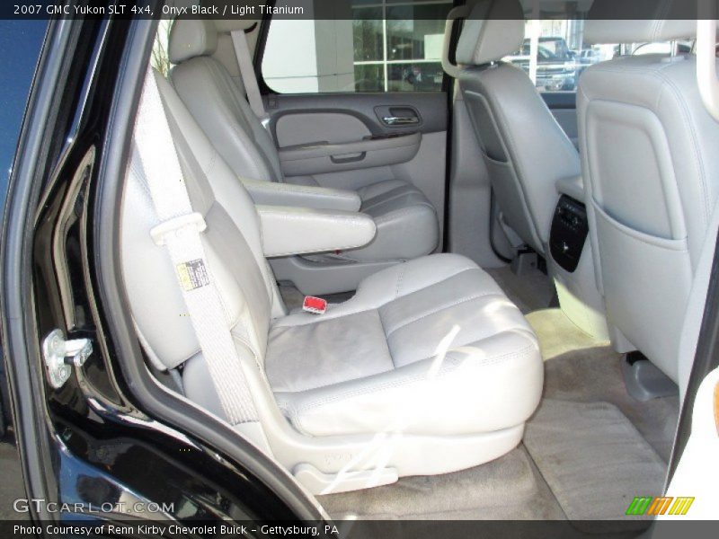 Onyx Black / Light Titanium 2007 GMC Yukon SLT 4x4