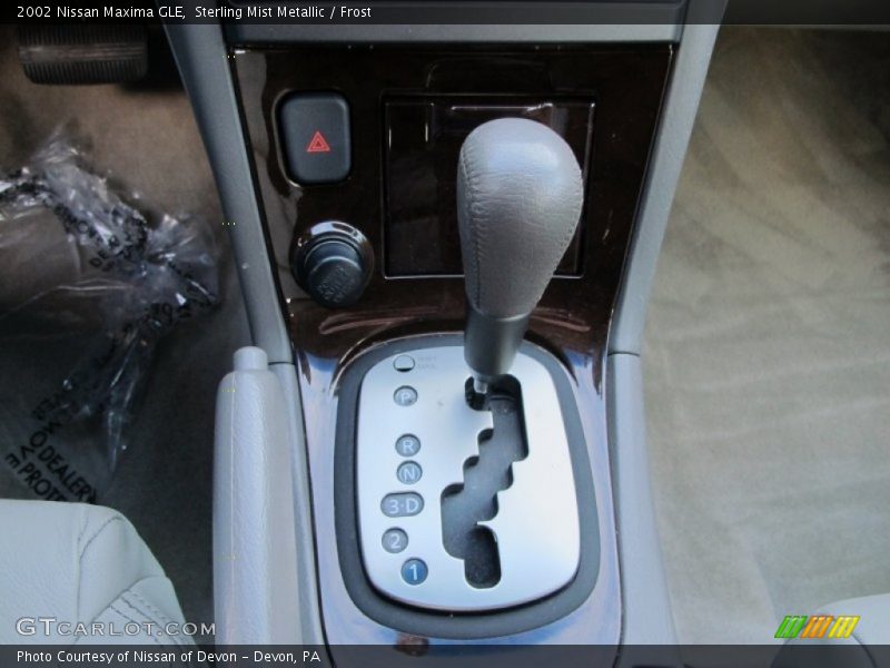 Sterling Mist Metallic / Frost 2002 Nissan Maxima GLE