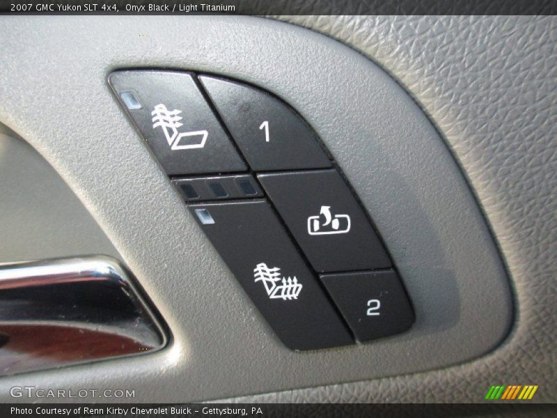 Onyx Black / Light Titanium 2007 GMC Yukon SLT 4x4