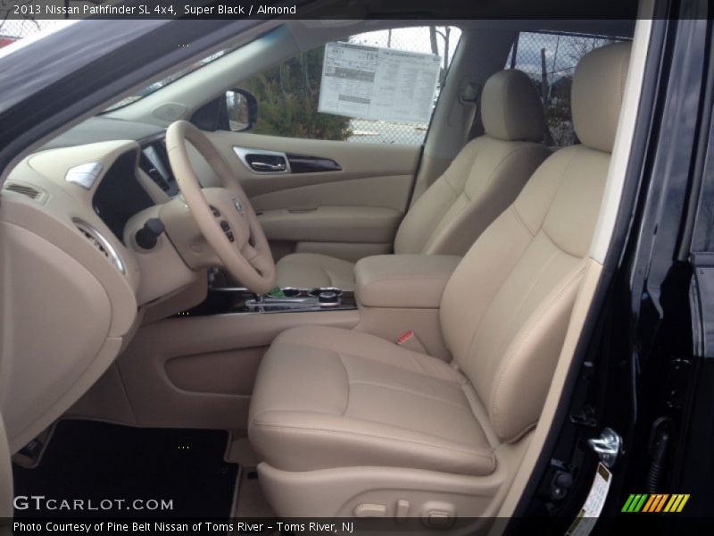 Super Black / Almond 2013 Nissan Pathfinder SL 4x4