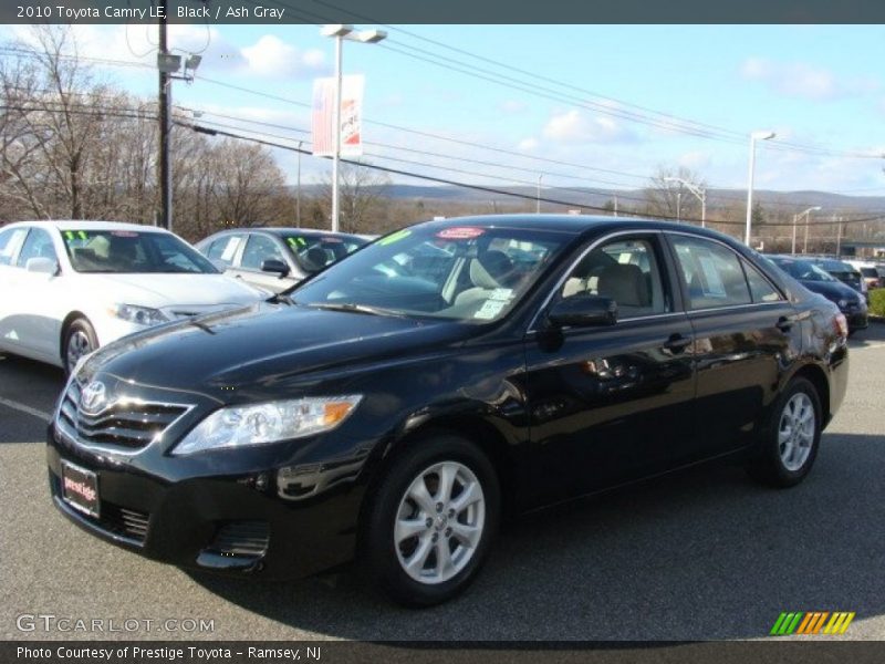 Black / Ash Gray 2010 Toyota Camry LE