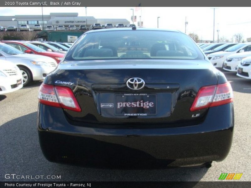 Black / Ash Gray 2010 Toyota Camry LE