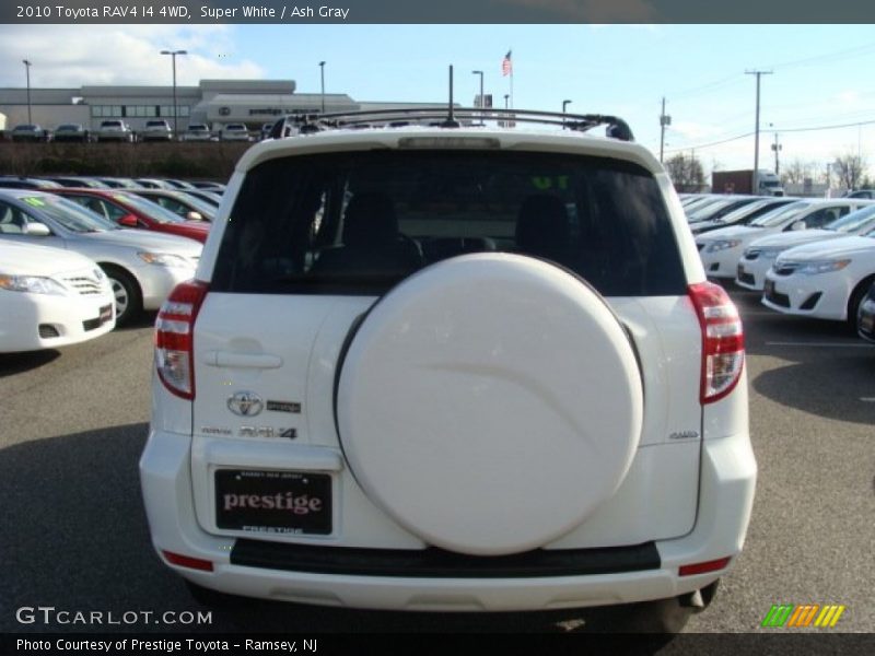 Super White / Ash Gray 2010 Toyota RAV4 I4 4WD