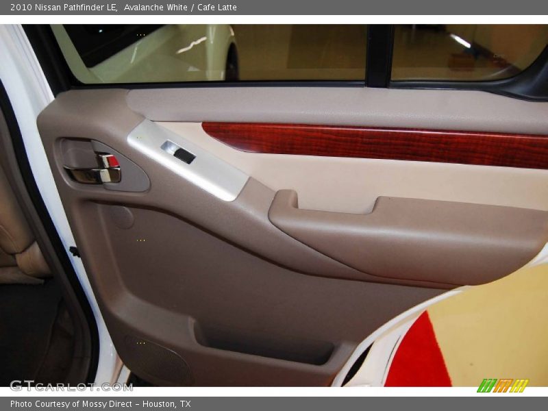 Avalanche White / Cafe Latte 2010 Nissan Pathfinder LE