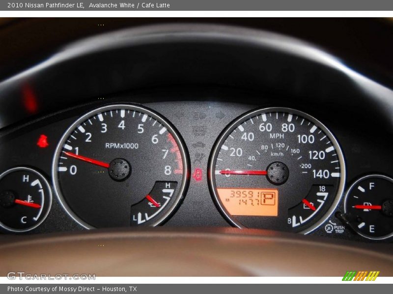 Avalanche White / Cafe Latte 2010 Nissan Pathfinder LE