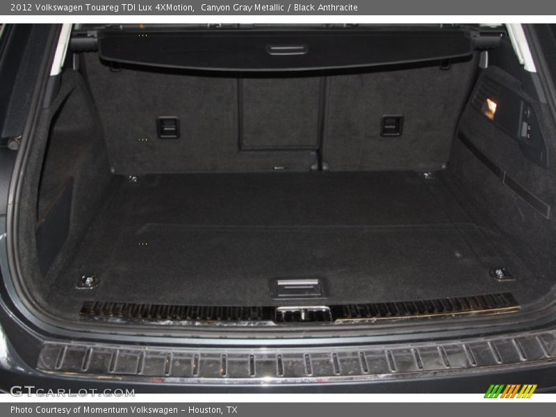 Canyon Gray Metallic / Black Anthracite 2012 Volkswagen Touareg TDI Lux 4XMotion