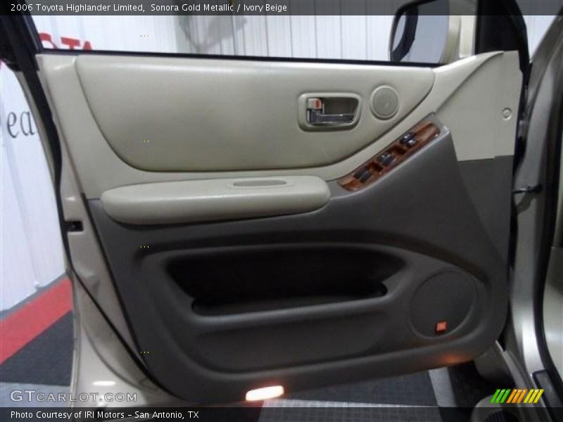 Sonora Gold Metallic / Ivory Beige 2006 Toyota Highlander Limited