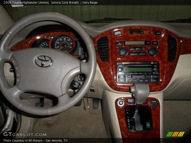 Sonora Gold Metallic / Ivory Beige 2006 Toyota Highlander Limited