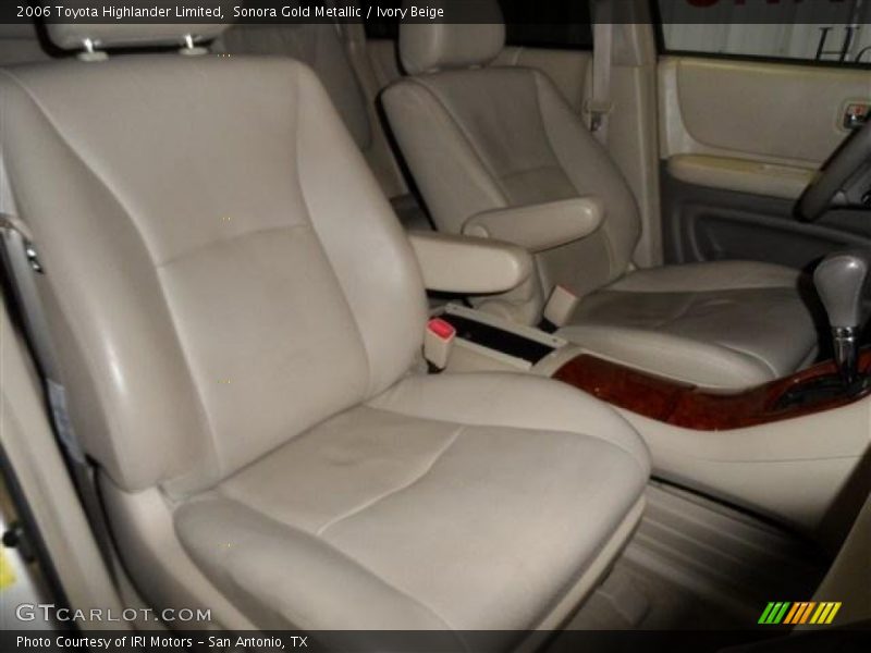 Sonora Gold Metallic / Ivory Beige 2006 Toyota Highlander Limited