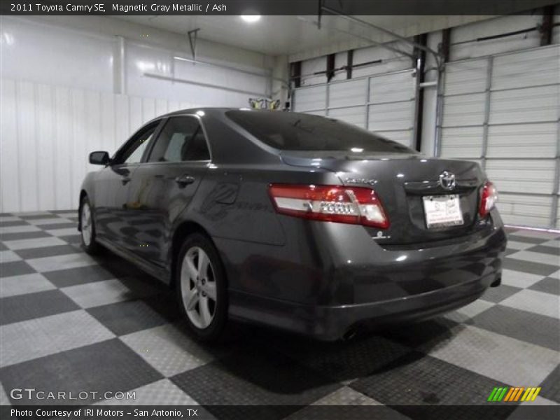 Magnetic Gray Metallic / Ash 2011 Toyota Camry SE