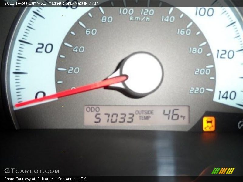 Magnetic Gray Metallic / Ash 2011 Toyota Camry SE