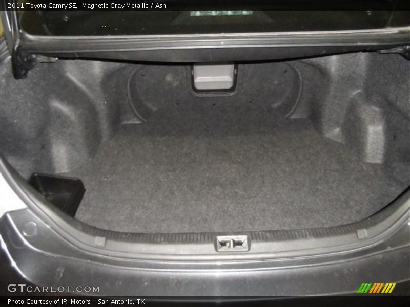 Magnetic Gray Metallic / Ash 2011 Toyota Camry SE