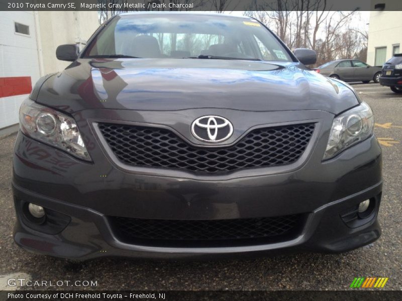 Magnetic Gray Metallic / Dark Charcoal 2010 Toyota Camry SE