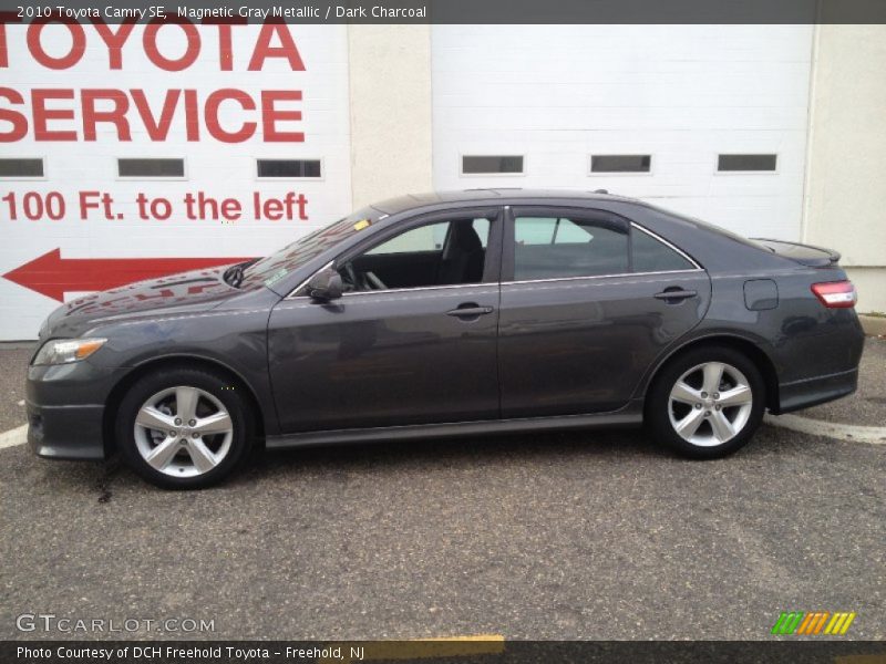 Magnetic Gray Metallic / Dark Charcoal 2010 Toyota Camry SE