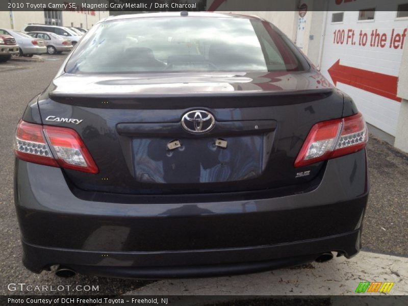 Magnetic Gray Metallic / Dark Charcoal 2010 Toyota Camry SE