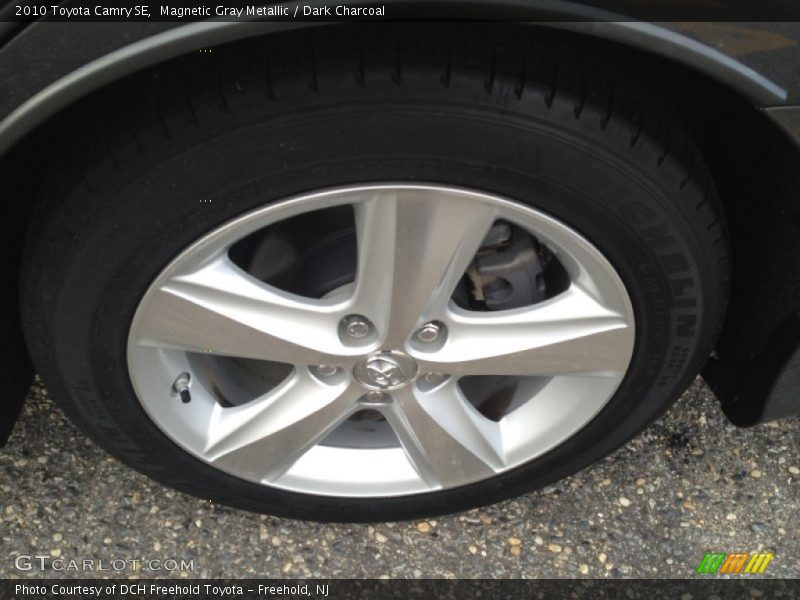 Magnetic Gray Metallic / Dark Charcoal 2010 Toyota Camry SE