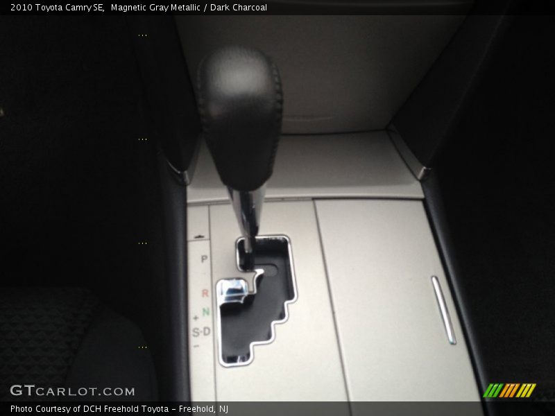 Magnetic Gray Metallic / Dark Charcoal 2010 Toyota Camry SE