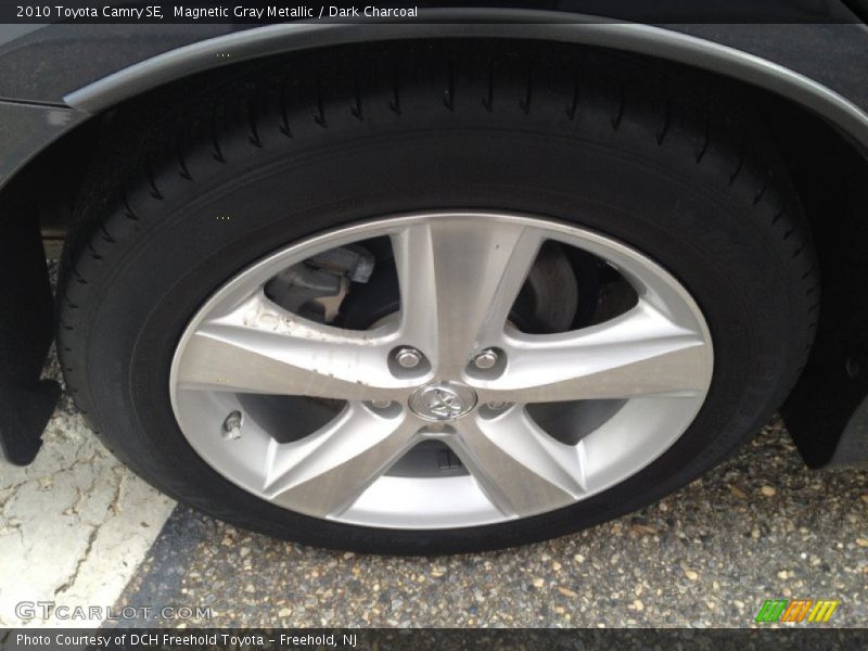 Magnetic Gray Metallic / Dark Charcoal 2010 Toyota Camry SE