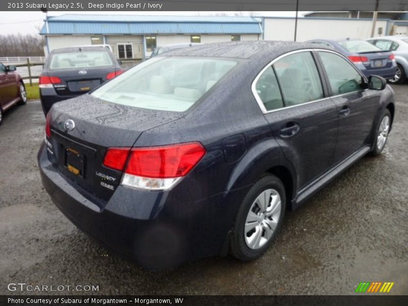 Deep Indigo Pearl / Ivory 2013 Subaru Legacy 2.5i