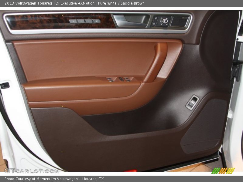 Pure White / Saddle Brown 2013 Volkswagen Touareg TDI Executive 4XMotion
