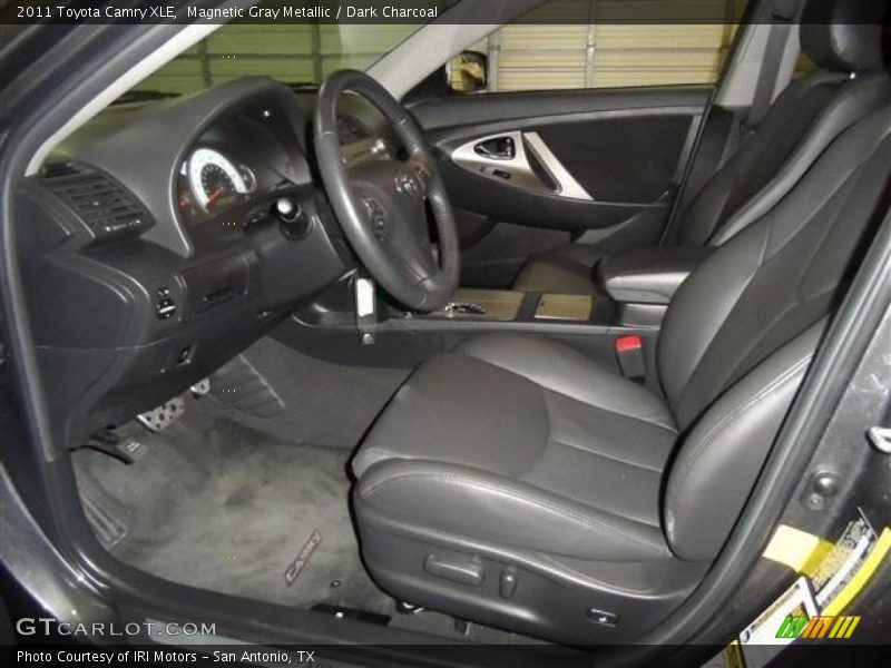 Magnetic Gray Metallic / Dark Charcoal 2011 Toyota Camry XLE