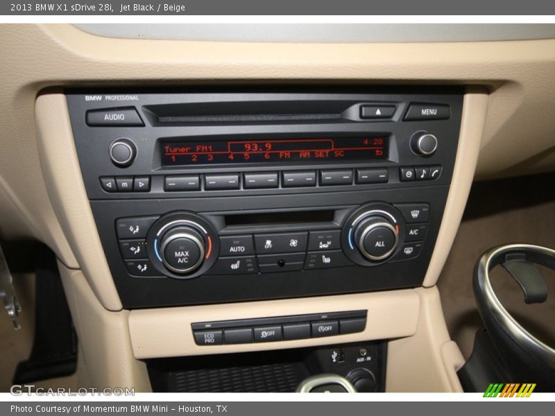 Jet Black / Beige 2013 BMW X1 sDrive 28i