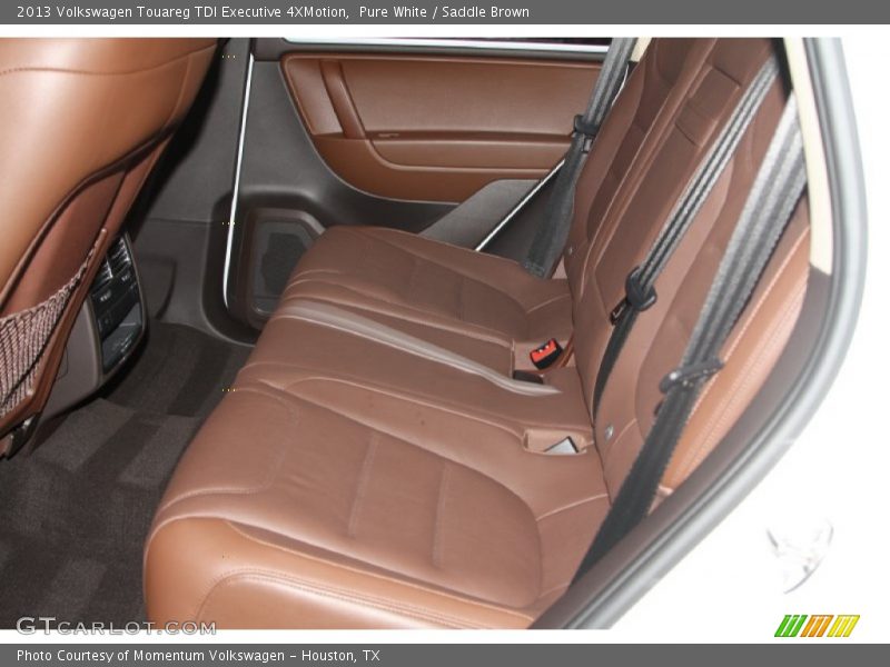Pure White / Saddle Brown 2013 Volkswagen Touareg TDI Executive 4XMotion