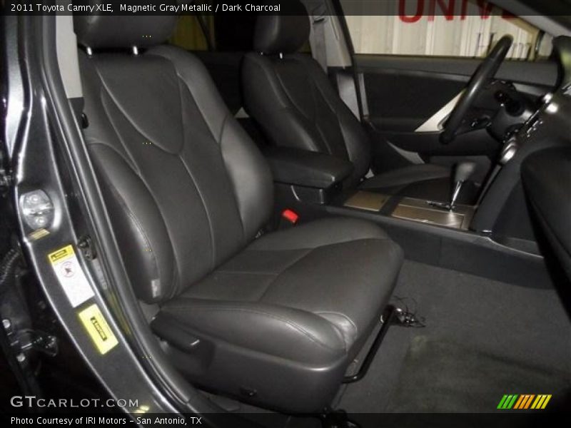 Magnetic Gray Metallic / Dark Charcoal 2011 Toyota Camry XLE