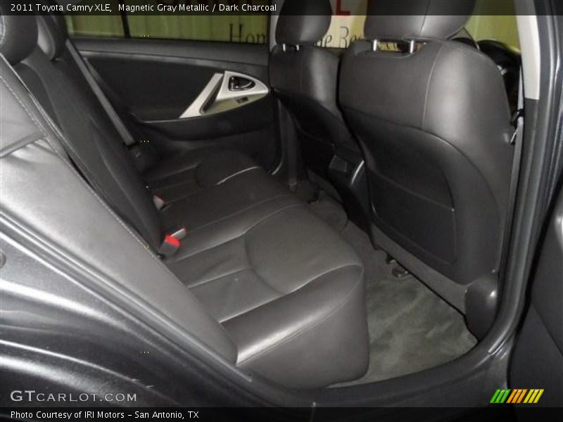 Magnetic Gray Metallic / Dark Charcoal 2011 Toyota Camry XLE