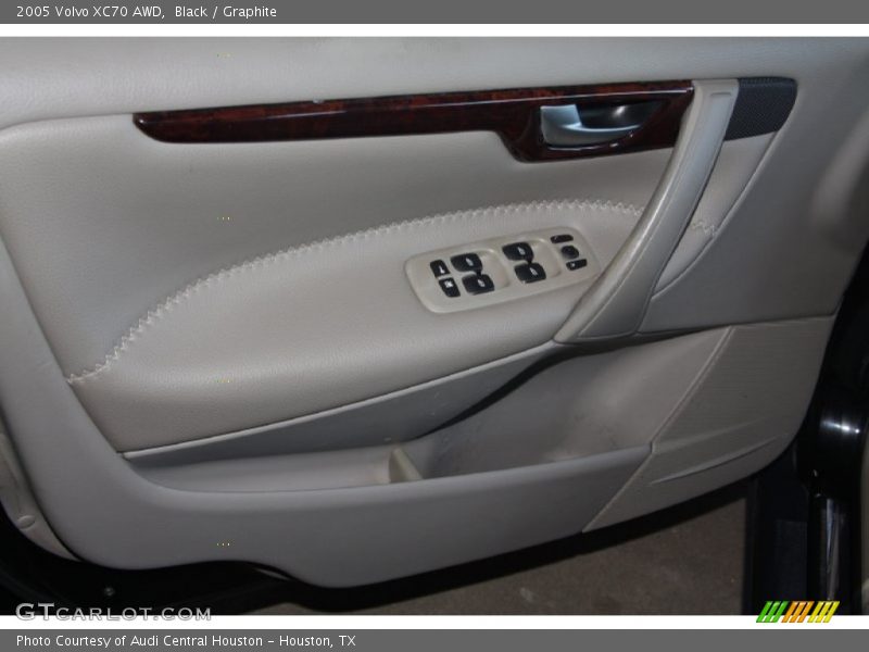 Black / Graphite 2005 Volvo XC70 AWD