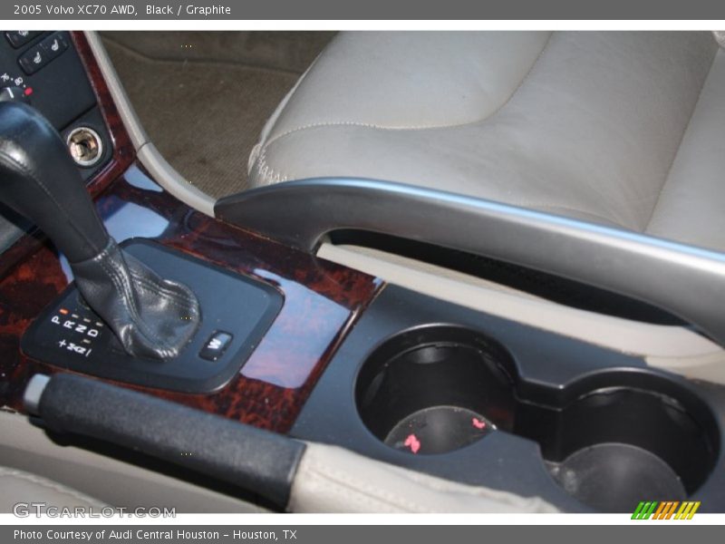 Black / Graphite 2005 Volvo XC70 AWD