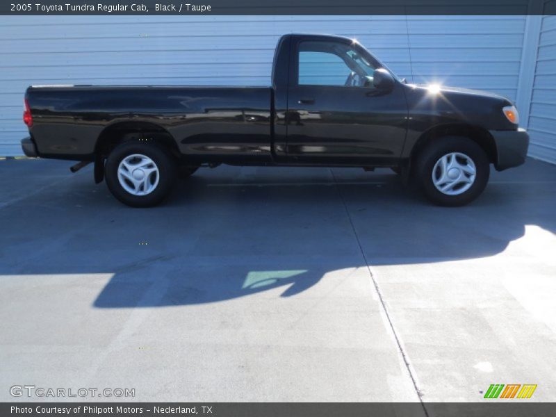 Black / Taupe 2005 Toyota Tundra Regular Cab