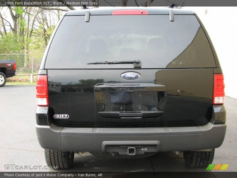 Black / Medium Flint Grey 2006 Ford Expedition XLT