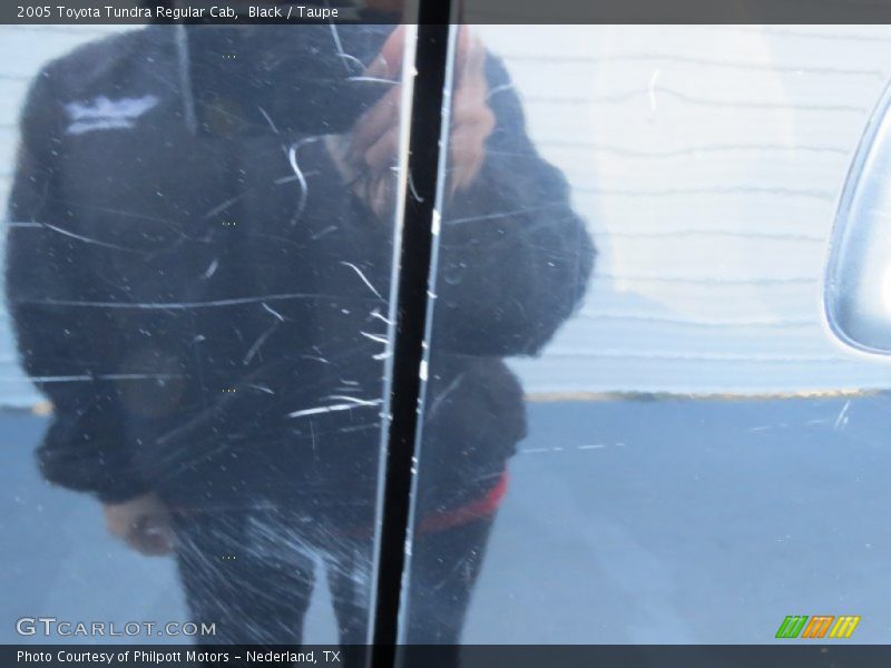 Black / Taupe 2005 Toyota Tundra Regular Cab