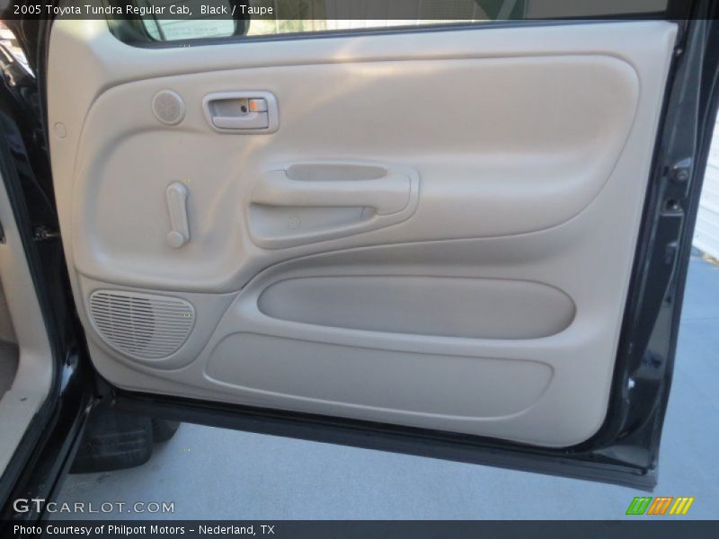 Black / Taupe 2005 Toyota Tundra Regular Cab