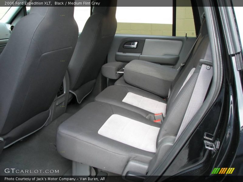 Black / Medium Flint Grey 2006 Ford Expedition XLT