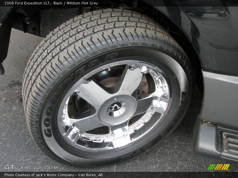 Black / Medium Flint Grey 2006 Ford Expedition XLT