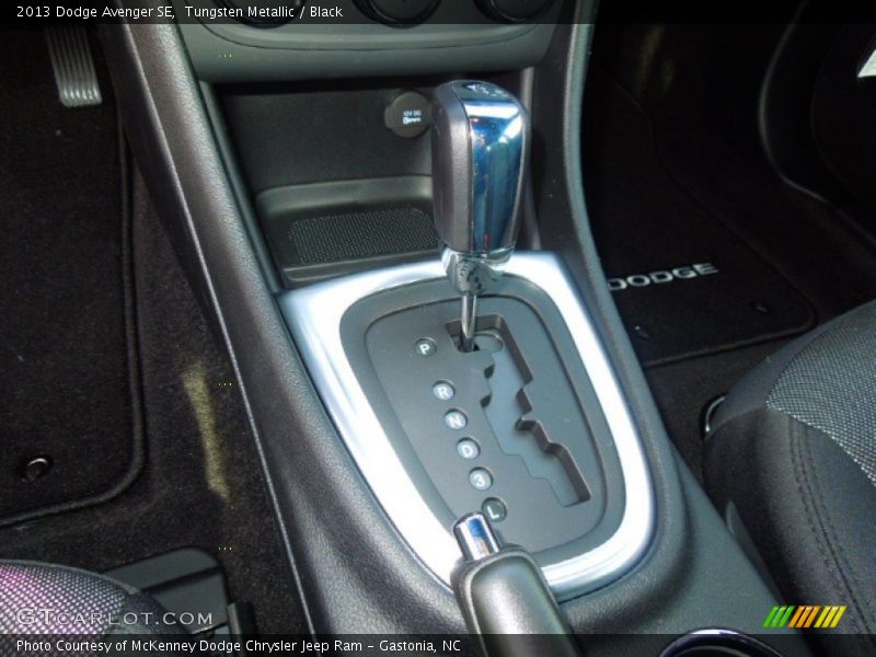 Tungsten Metallic / Black 2013 Dodge Avenger SE