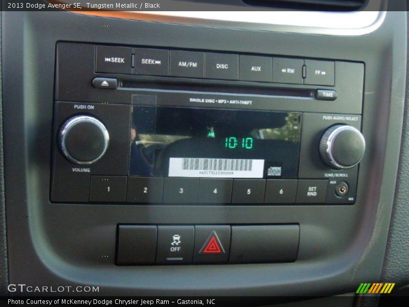 Tungsten Metallic / Black 2013 Dodge Avenger SE