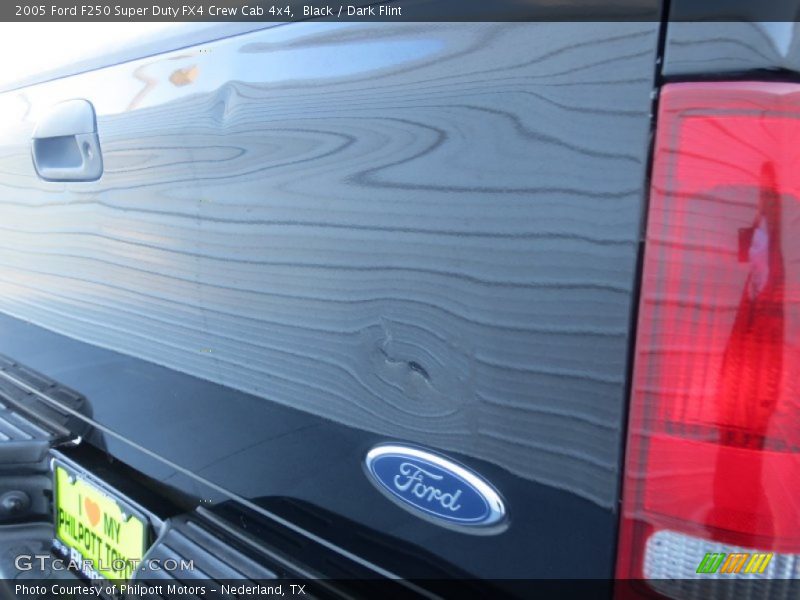 Black / Dark Flint 2005 Ford F250 Super Duty FX4 Crew Cab 4x4