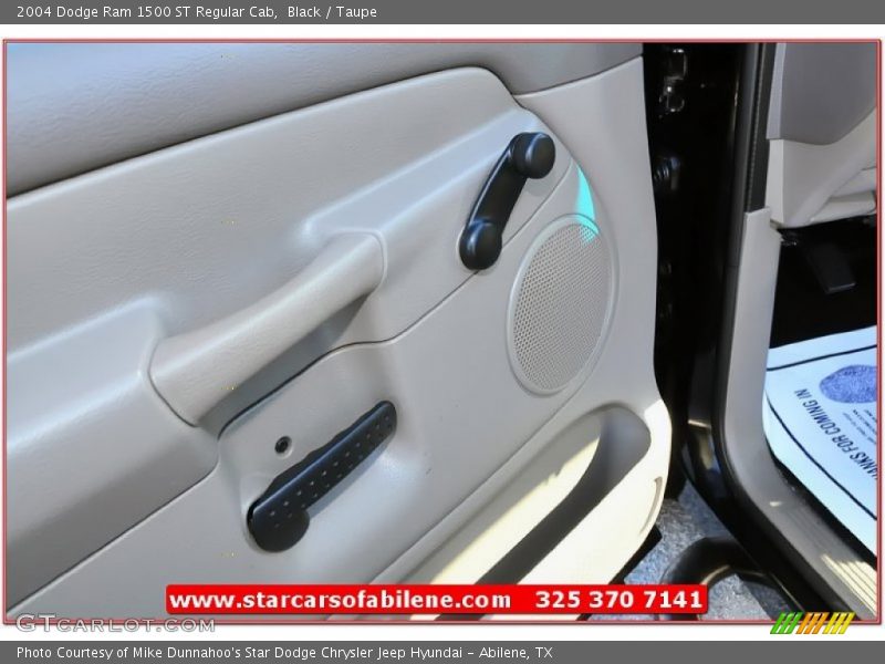 Black / Taupe 2004 Dodge Ram 1500 ST Regular Cab