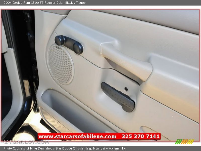 Black / Taupe 2004 Dodge Ram 1500 ST Regular Cab