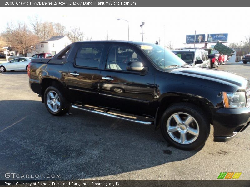 Black / Dark Titanium/Light Titanium 2008 Chevrolet Avalanche LS 4x4