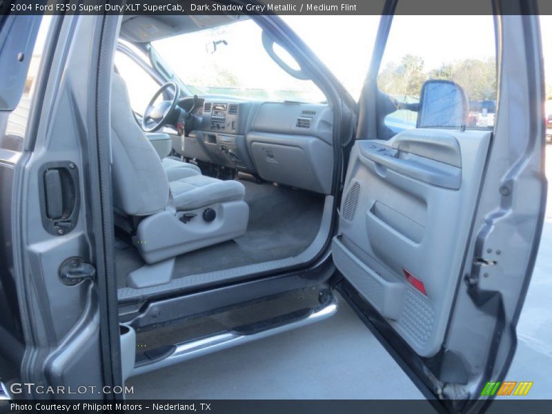 Dark Shadow Grey Metallic / Medium Flint 2004 Ford F250 Super Duty XLT SuperCab