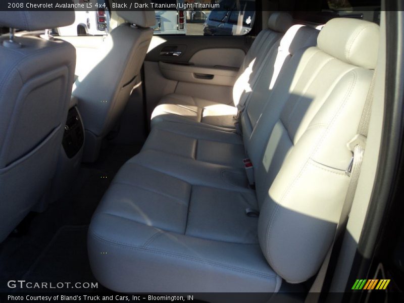 Black / Dark Titanium/Light Titanium 2008 Chevrolet Avalanche LS 4x4